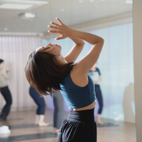 흐르다야 요가 오다카 수업